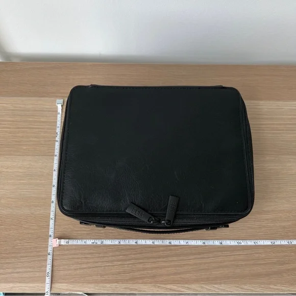 BEIS Black Cosmetic Case Matte Finish - Picture 10 of 14